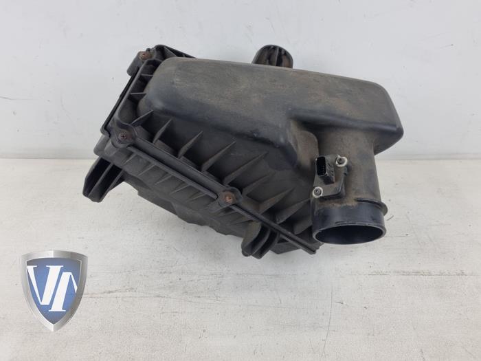 Begagnade Luftfilterhus Volvo V70 (BW) 2.0 D 16V Pris € 60,50 Inklusive moms erbjuds av Vollux Carparts B.V.