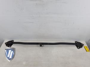 Used Front part support Volvo V40 Cross Country (MZ) 2.0 D3 20V Price € 90,75 Inclusive VAT offered by Vollux Carparts B.V.