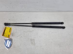 Used Set of tailgate gas struts Volvo XC90 I 2.9 T6 24V Price € 60,50 Inclusive VAT offered by Vollux Carparts B.V.