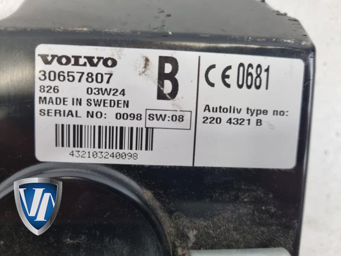 Navigation module from a Volvo XC90 I 2.9 T6 24V 2003