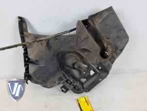 Used Rear bumper bracket, right Volvo V40 Cross Country (MZ) 2.0 D3 20V Price € 60,50 Inclusive VAT offered by Vollux Carparts B.V.