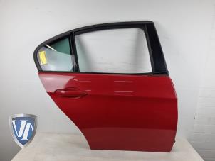 Używane Drzwi prawe tylne wersja 4-drzwiowa BMW 3 serie (E90) 318i 16V Cena € 121,00 Z VAT oferowane przez Vollux Carparts B.V.