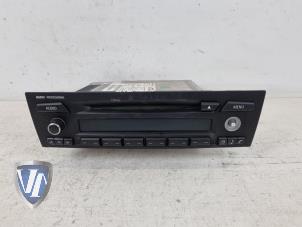 Usagé Radio/Lecteur CD BMW 3 serie (E90) 318i 16V Prix € 60,50 Prix TTC proposé par Vollux Carparts B.V.