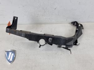 Used Headlight frame, left BMW 3 serie Touring (E91) 320i 16V Price € 42,35 Inclusive VAT offered by Vollux Carparts B.V.