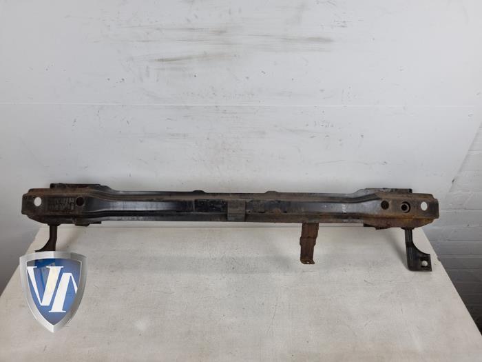 Chassis beam, rear from a MINI Mini (R56) 1.6 16V One 2010