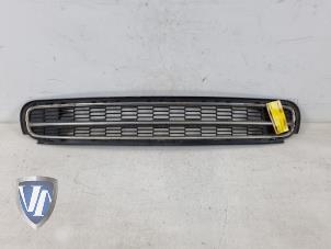 Used Grille Mini Mini (R56) 1.6 16V One Price € 90,75 Inclusive VAT offered by Vollux Carparts B.V.
