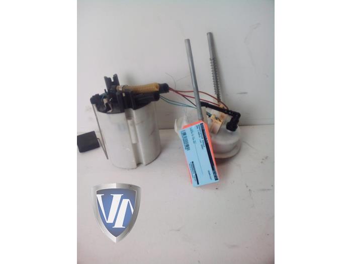 Usagé Module pompe carburant BMW 1 serie (E81) 116i 1.6 16V Prix € 60,50 Prix TTC proposé par Vollux Carparts B.V.