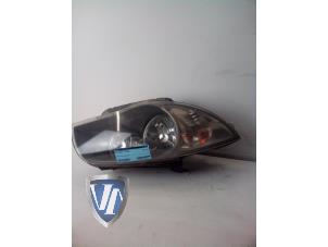 Used Headlight frame, right BMW 1 serie (E81) 116i 1.6 16V Price € 36,30 Inclusive VAT offered by Vollux Carparts B.V.