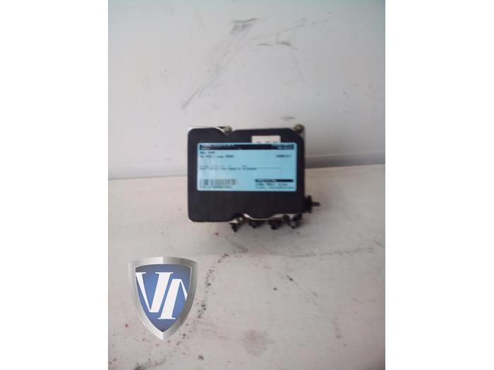 Usagé Bloc ABS Volkswagen Polo V (6R) 1.2 TDI 12V BlueMotion Prix € 30,25 Prix TTC proposé par Vollux Carparts B.V.