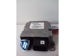 Used Airbag Module Volvo V40 (MV) 1.6 D2 Price € 78,65 Inclusive VAT offered by Vollux Carparts B.V.