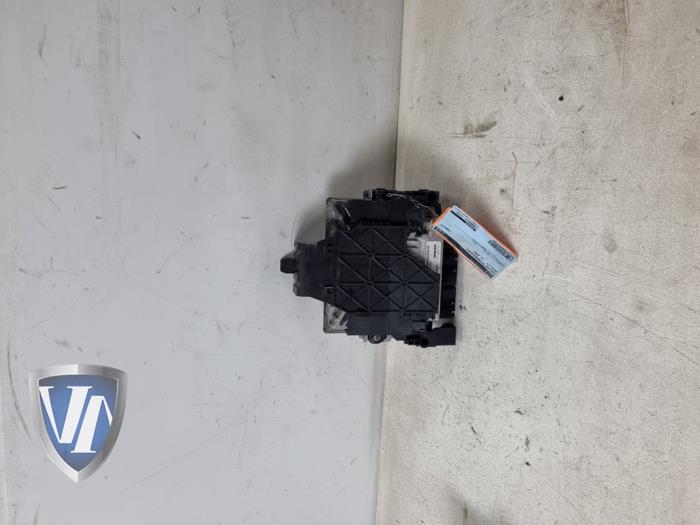 Used Engine management computer Volvo V70 (BW) 2.0 D 16V Price € 84,70 Inclusive VAT offered by Vollux Carparts B.V.