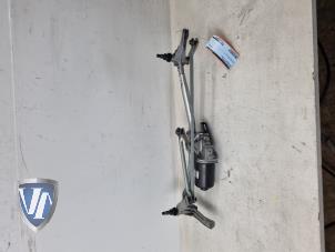Used Wiper mechanism BMW 3 serie (E90) 320i 16V Price € 60,50 Inclusive VAT offered by Vollux Carparts B.V.