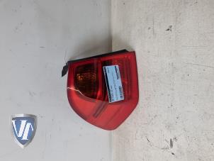 Used Taillight, left BMW 3 serie (E90) 320i 16V Price € 48,40 Inclusive VAT offered by Vollux Carparts B.V.