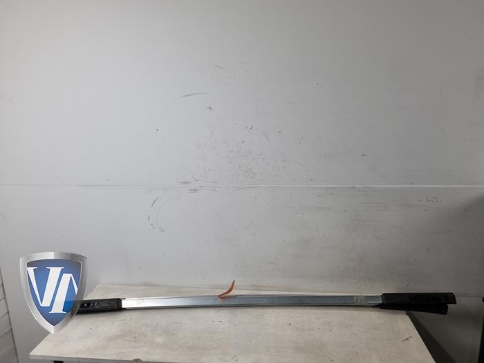 Volvo V40 Roof rail kits stock | ProxyParts.com