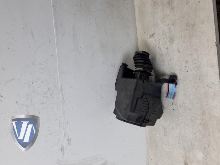 Begagnade Luftfilterhus Volvo V40 (MV) 1.6 D2 Pris € 42,35 Inklusive moms erbjuds av Vollux Carparts B.V.