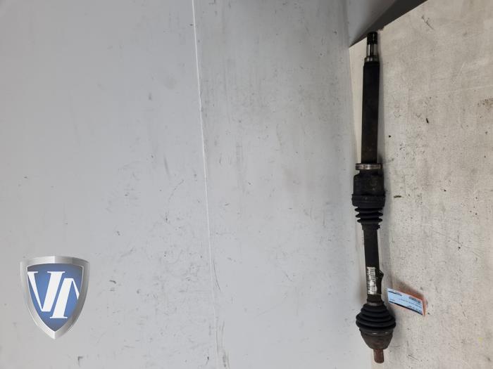 Gebrauchte Antriebswelle rechts vorne Volvo C30 (EK/MK) 1.6 D 16V Preis € 90,75 Mit Mehrwertsteuer angeboten von Vollux Carparts B.V.