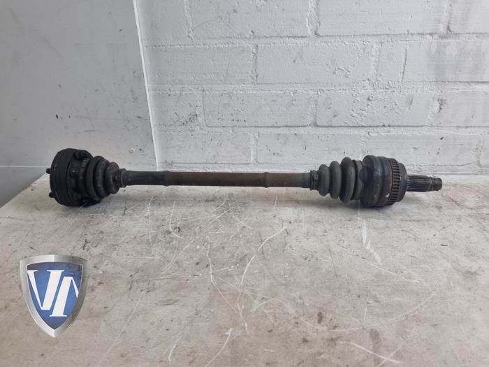 Front drive shaft, left from a BMW 3 serie (E92) 328i 24V 2008