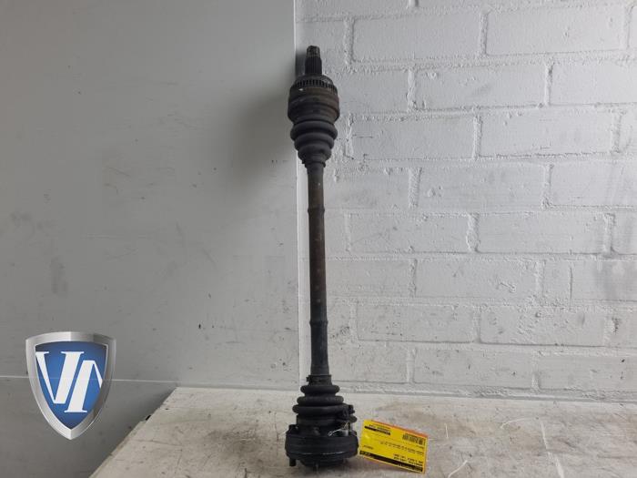 Front drive shaft, left from a BMW 3 serie (E92) 328i 24V 2008