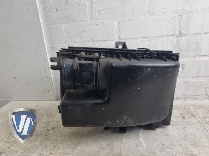 Begagnade Luftfilterhus Volvo V70 (SW) 2.4 20V 170 Pris € 48,40 Inklusive moms erbjuds av Vollux Carparts B.V.