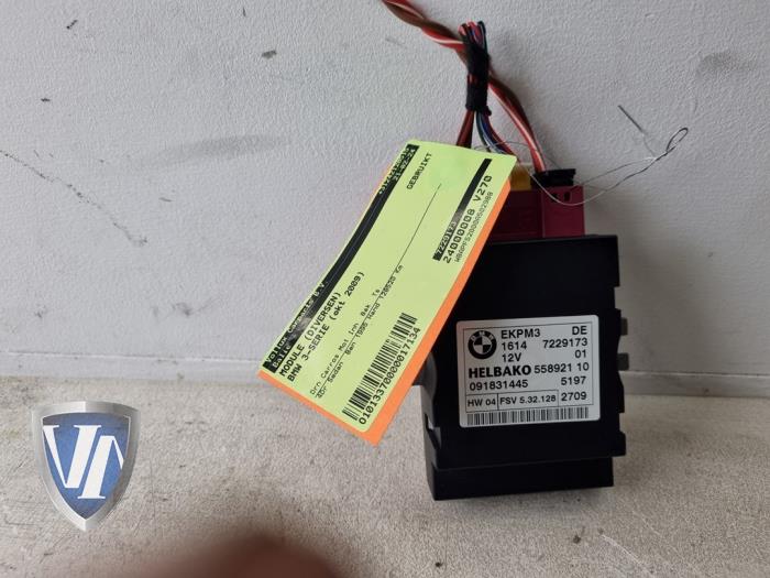 Usagé Module (divers) BMW 3 serie (E90) 318i 16V Prix € 30,25 Prix TTC proposé par Vollux Carparts B.V.