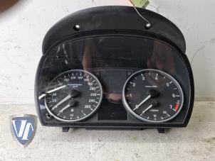 Used Odometer KM BMW 3 serie Touring (E91) 318i 16V Price € 90,75 Inclusive VAT offered by Vollux Carparts B.V.