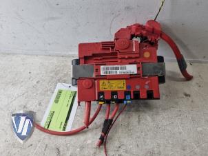 Used Battery pole BMW 3 serie Touring (E91) 320d 16V Price € 25,00 Margin scheme offered by Vollux Carparts B.V.