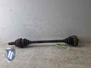 Used Drive shaft, rear right BMW 3 serie Touring (E91) 320d 16V Price € 90,75 Inclusive VAT offered by Vollux Carparts B.V.