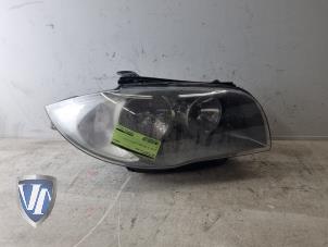 Used Headlight, right BMW 1 serie (E81) 116i 1.6 16V Price € 74,99 Margin scheme offered by Vollux Carparts B.V.