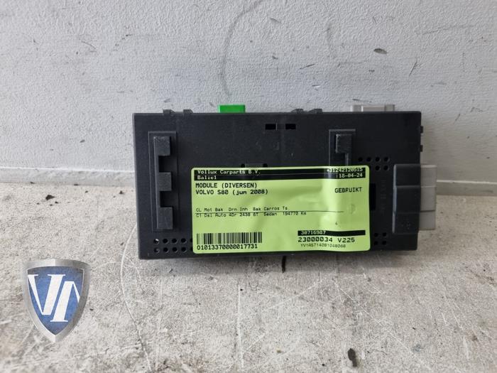 Używane Modul (rózne) Volvo S80 (AR/AS) 2.4 D5 20V 180 Cena € 36,30 Z VAT oferowane przez Vollux Carparts B.V.
