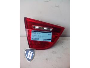Used Taillight, left BMW 3 serie (E90) 318i 16V Price € 78,65 Inclusive VAT offered by Vollux Carparts B.V.