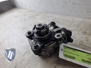 Usados Bomba de gasolina mecánica Volvo V70 (BW) 2.0 D 16V Precio € 181,50 IVA incluido ofrecido por Vollux Carparts B.V.