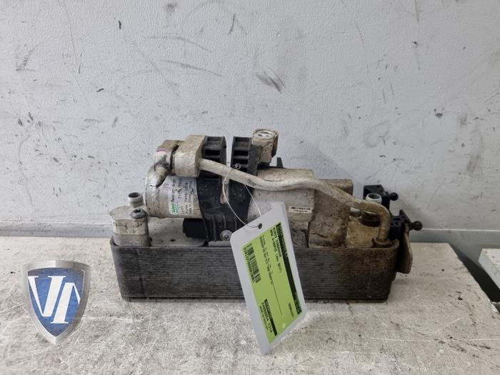 Klima Kondensor BMW 3 serie (F30), 2011 / 2018 330e iPerformance, Limousine, 4-tr, Elektrisch Benzin, 1.998cc, 185kW, B48B20A, 2015-11 / 2018-10 (Gebraucht)