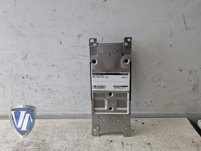 Begagnade Bluetooth-modul BMW 3 serie (F30) 330e iPerformance Pris € 60,50 Inklusive moms erbjuds av Vollux Carparts B.V.