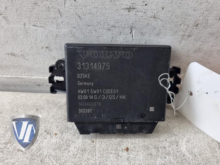 Begagnade PDC-modul Volvo V60 I (FW/GW) 2.0 D4 16V Pris € 36,30 Inklusive moms erbjuds av Vollux Carparts B.V.