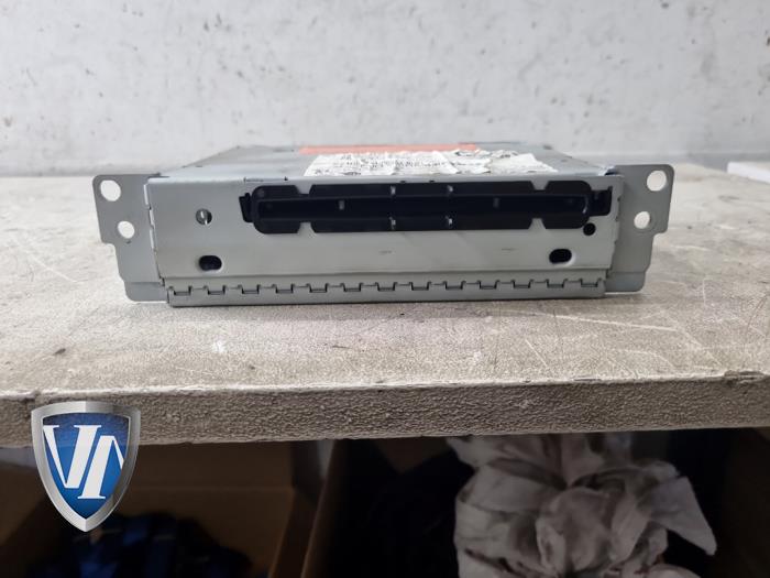 Używane Nawigacja CD BMW 1 serie (F21) 116i 1.6 16V Cena € 181,50 Z VAT oferowane przez Vollux Carparts B.V.