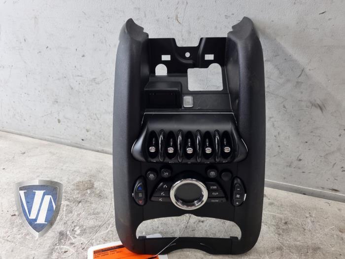 Begagnade Klimatpanel Mini Mini (R56) 1.6 16V One Pris € 90,75 Inklusive moms erbjuds av Vollux Carparts B.V.