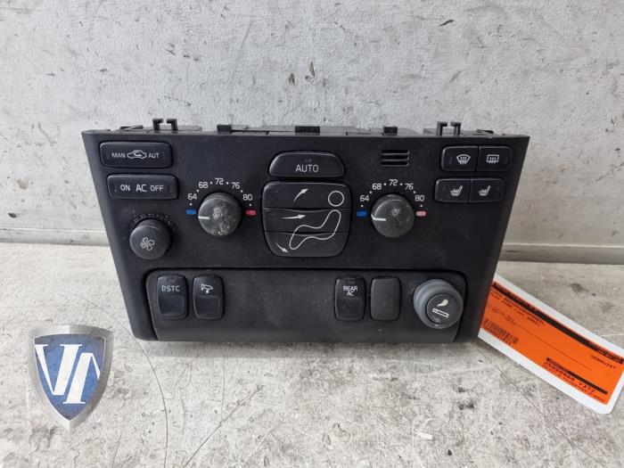 Usagé Commande chauffage Volvo XC90 I 2.9 T6 24V Prix € 84,69 Prix TTC proposé par Vollux Carparts B.V.