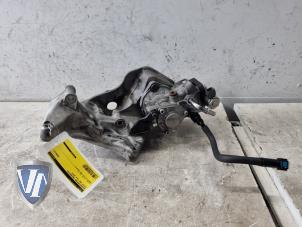Usados Bomba de gasolina mecánica Volvo V40 (MV) Precio € 544,50 IVA incluido ofrecido por Vollux Carparts B.V.