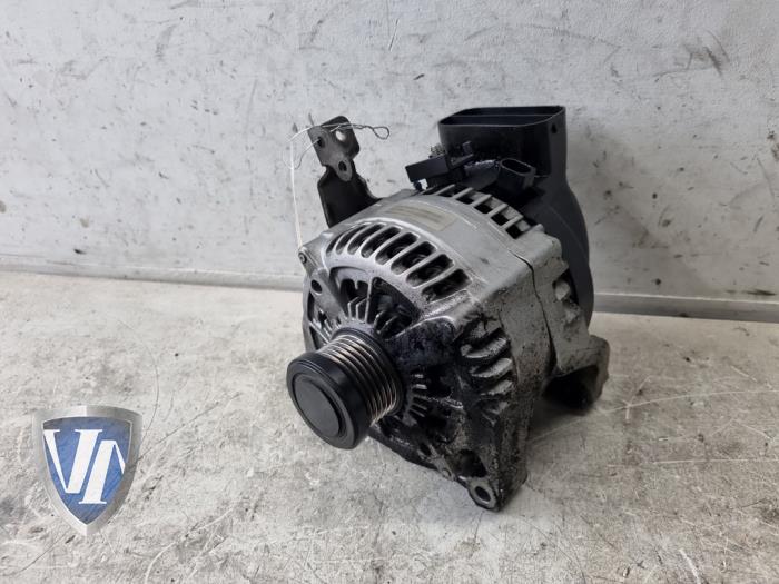 Begagnade Dynamo BMW 1-Serie Pris € 60,50 Inklusive moms erbjuds av Vollux Carparts B.V.