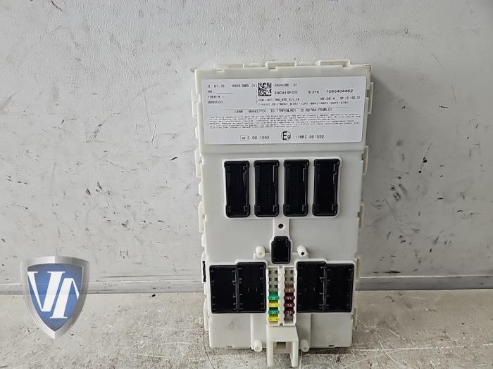 Usagé Ordinateur divers BMW 1 serie (F20) 116d 1.5 12V TwinPower Prix € 83,49 Prix TTC proposé par Vollux Carparts B.V.
