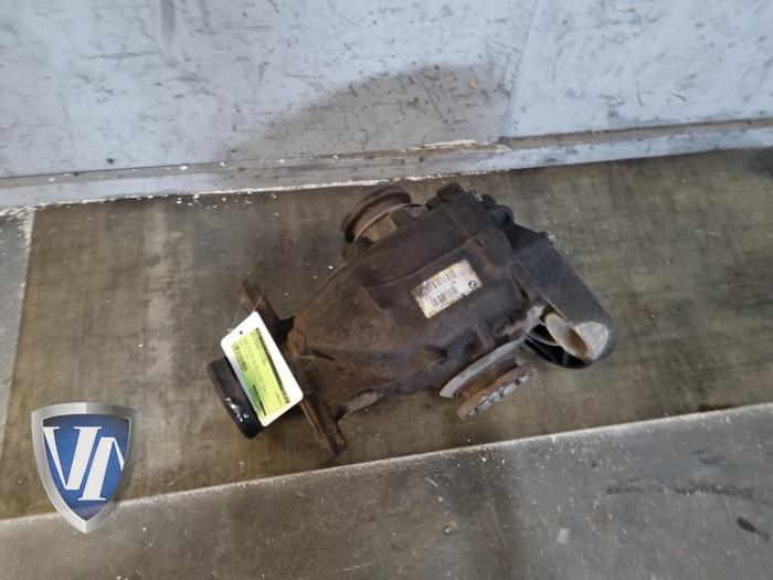 Gebrauchte Differential hinten BMW 5 serie (E60) 525i 24V Preis € 453,75 Mit Mehrwertsteuer angeboten von Vollux Carparts B.V.