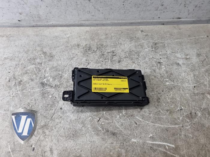 Używane Sterownik Body Control BMW 3 serie (F30) 330e Cena € 60,50 Z VAT oferowane przez Vollux Carparts B.V.