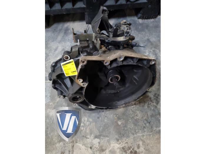Gebrauchte Getriebe Ford Focus 3 1.0 Ti-VCT EcoBoost 12V 125 Preis € 544,50 Mit Mehrwertsteuer angeboten von Vollux Carparts B.V.