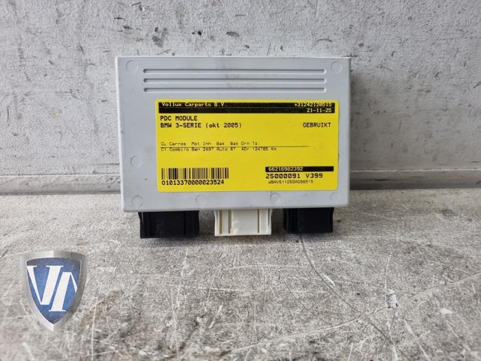 Begagnade PDC-modul BMW 3 serie Touring (E91) 325i 24V Pris € 83,49 Inklusive moms erbjuds av Vollux Carparts B.V.