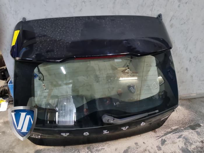 Begagnade Baklucka Volvo V40 (MV) 2.0 D2 16V Pris € 151,25 Inklusive moms erbjuds av Vollux Carparts B.V.