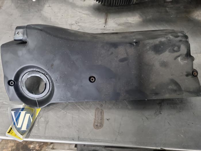 Gebrauchte Abdeckblech Motor BMW X5 (E53) 3.0d 24V Preis € 42,35 Mit Mehrwertsteuer angeboten von Vollux Carparts B.V.