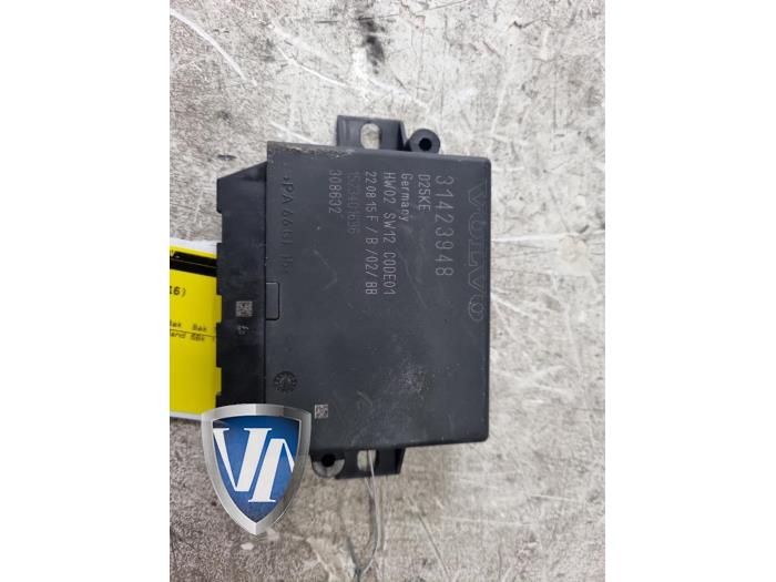 Używane Modul (rózne) Volvo V40 (MV) 2.0 D2 16V Cena € 36,30 Z VAT oferowane przez Vollux Carparts B.V.