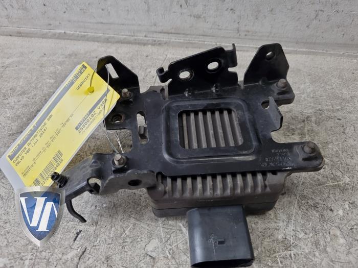 Used Automatic gearbox computer Volvo V60 I (FW/GW) 2.4 D6 20V Plug-in Hybrid AWD Price € 30,25 Inclusive VAT offered by Vollux Carparts B.V.