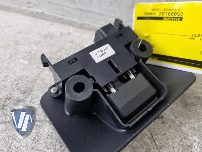 Gebrauchte Handbremse Schalter Volvo V60 I (FW/GW) 2.4 D6 20V Plug-in Hybrid AWD Preis € 18,15 Mit Mehrwertsteuer angeboten von Vollux Carparts B.V.