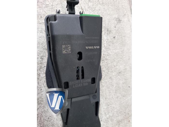 Usagé Ordinateur divers Volvo V40 (MV) 2.0 D4 16V Prix € 27,23 Prix TTC proposé par Vollux Carparts B.V.